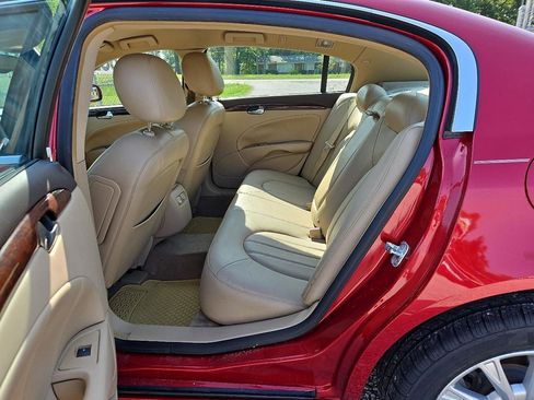 Used 2011 Buick Lucerne CXL w/ Driver Confidence Package FWD image 17