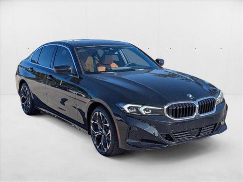 Used 2025 BMW 330i Sedan w/ Convenience Package image 6