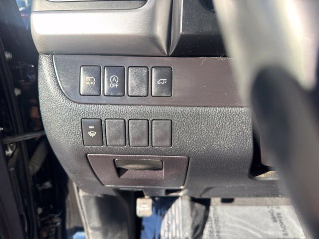 Used 2019 Toyota Highlander SE AWD/4WD image 25
