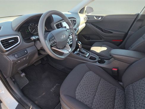 Used 2018 Hyundai Ioniq Blue image 24
