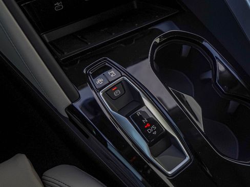 New 2025 Audi Q5 Premium Plus image 13