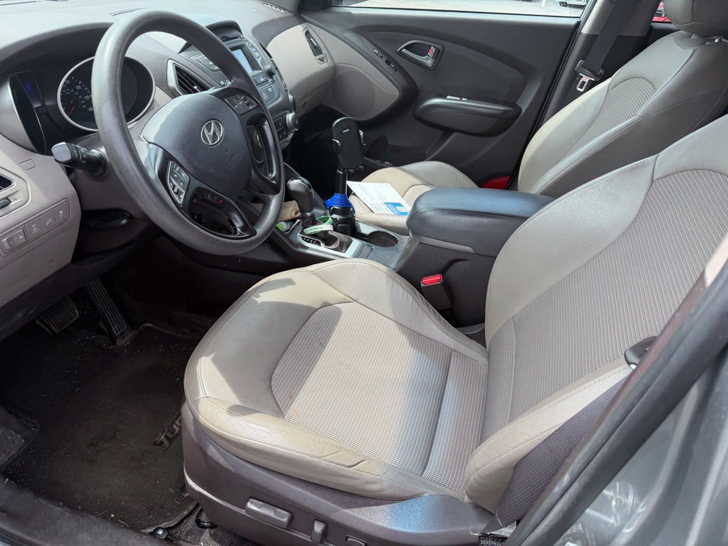Used 2015 Hyundai Tucson GLS w/ Option Group 02 AWD/4WD image 5