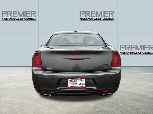Used 2021 Chrysler 300 S image 6