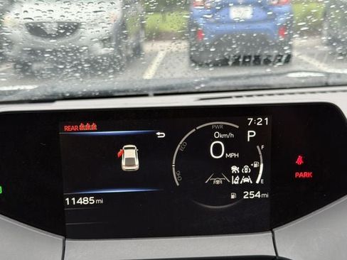 Used 2025 Toyota Prius LE FWD image 24