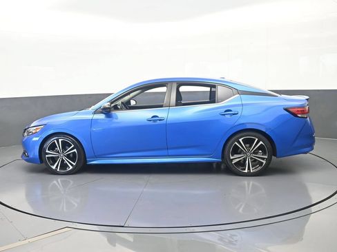Used 2021 Nissan Sentra SR FWD image 3
