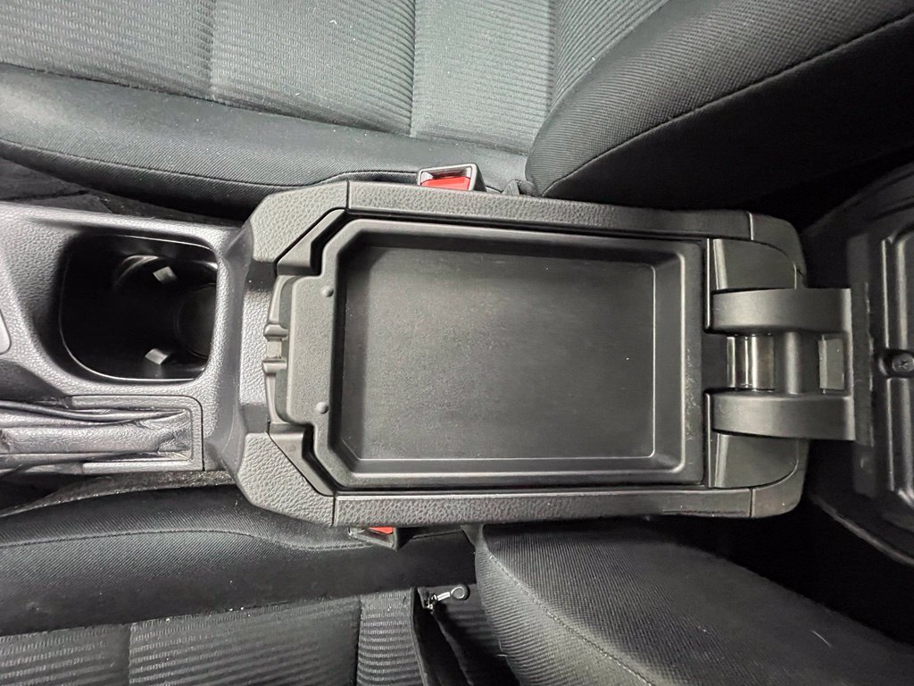 Used 2016 Toyota RAV4 LE AWD/4WD image 15