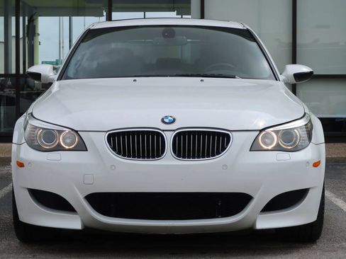 Used 2008 BMW M5 RWD image 2