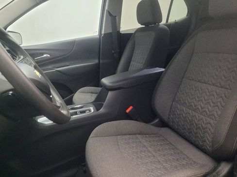 Used 2023 Chevrolet Equinox LT w/ LPO, Floor Liner Package FWD image 17