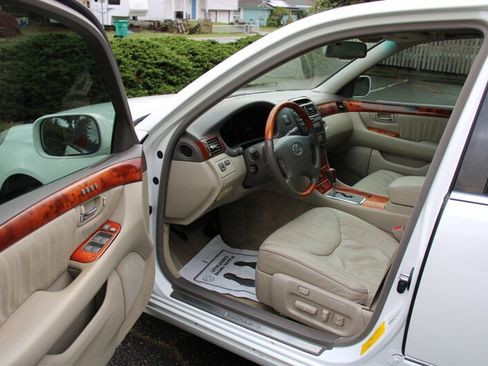 Used 2001 Lexus LS 430 image 5