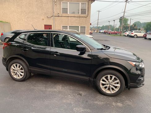 Used 2020 Nissan Rogue Sport S w/ Appearance Package AWD/4WD image 6
