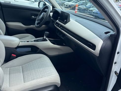 Used 2024 Honda HR-V LX image 6