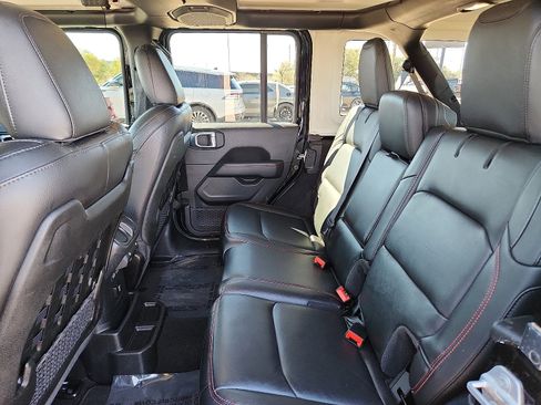 Used 2021 Jeep Wrangler Unlimited Rubicon image 11