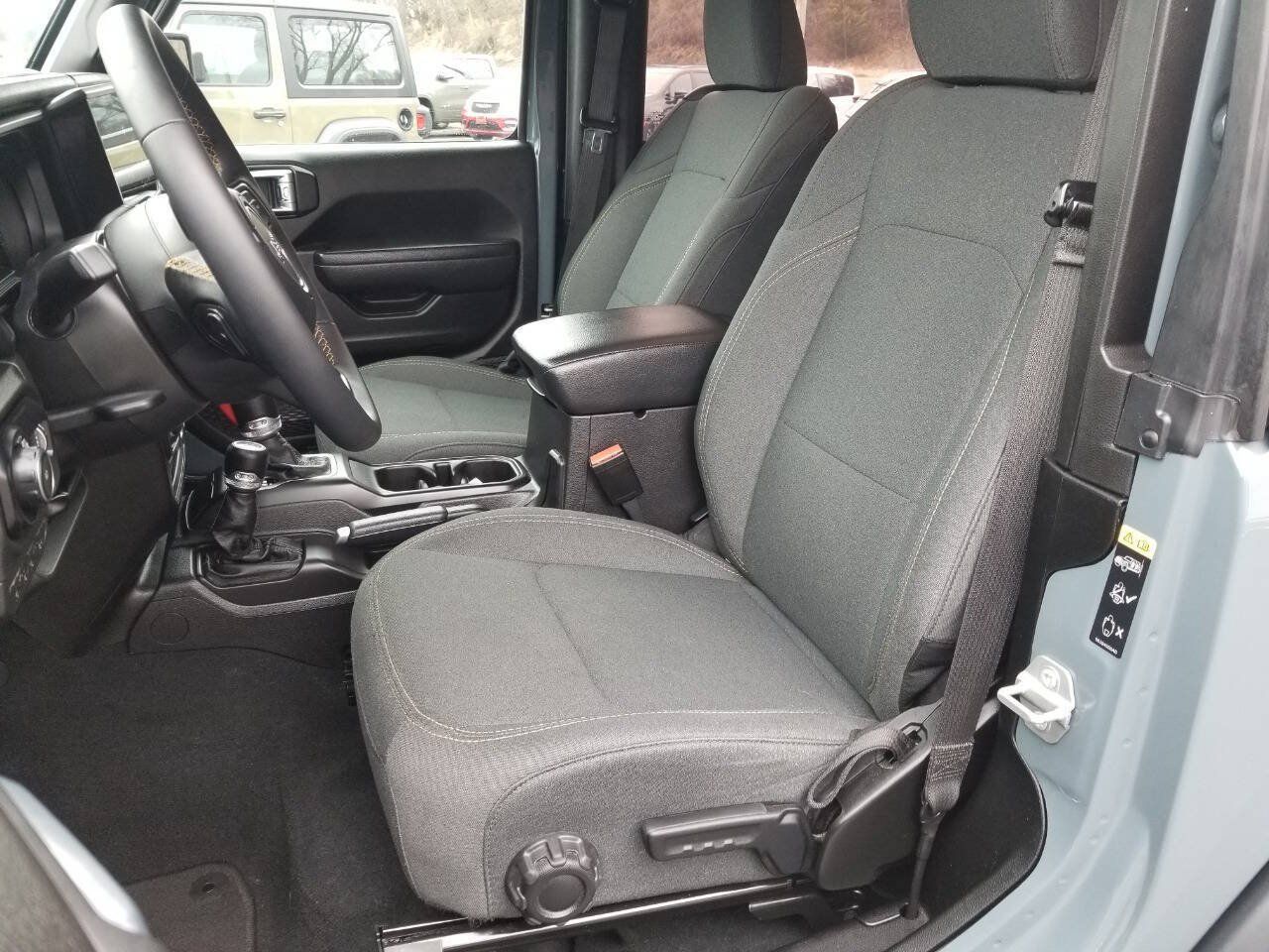 Used 2024 Jeep Wrangler Sport AWD/4WD image 10