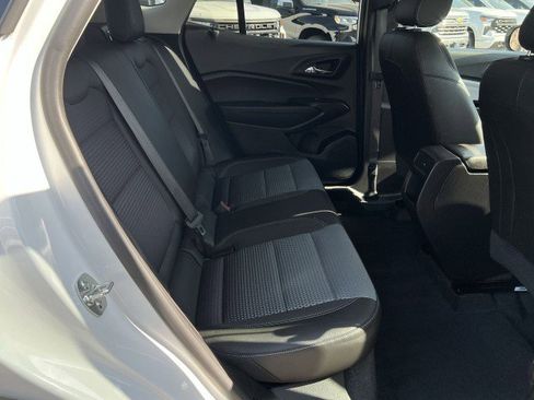 Used 2025 Chevrolet Trax LT w/ Driver Confidence Package image 26