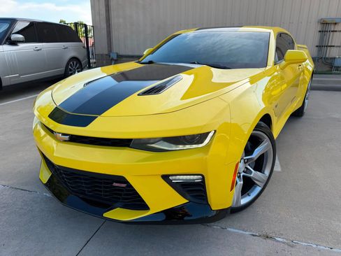 Used 2017 Chevrolet Camaro SS RWD image 25
