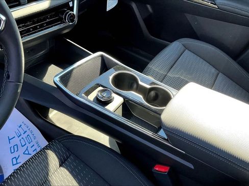 New 2026 Chevrolet Equinox LT w/ Midnight Edition image 23