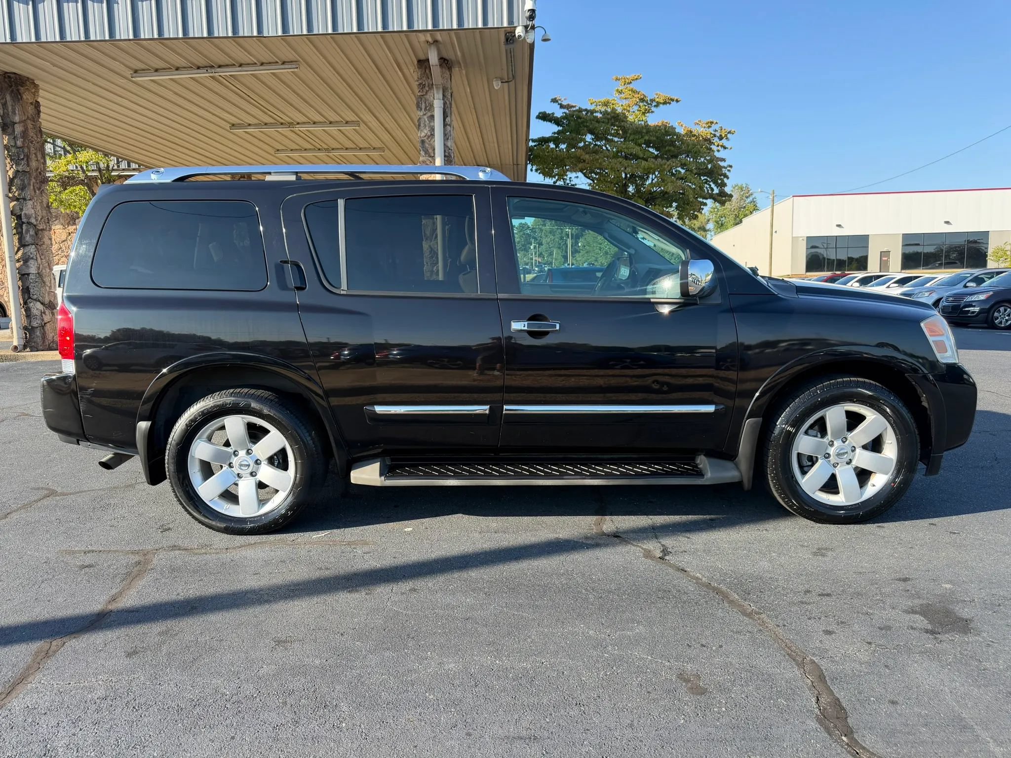 Used 2012 Nissan Armada SL w/ DVD FES Pkg RWD image 8