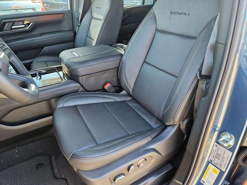 New 2026 GMC Yukon XL Denali w/ Sun & Power Step Package image 22