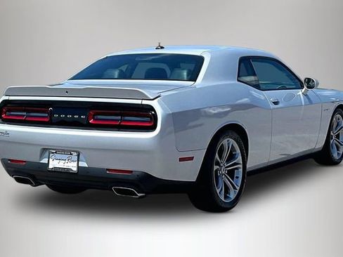 Used 2020 Dodge Challenger R/T RWD image 5