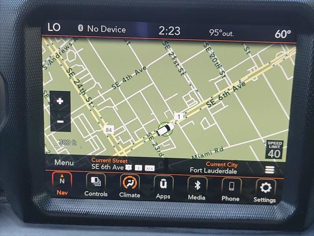 Used 2023 Jeep Gladiator Overland AWD/4WD image 30