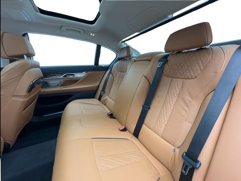 Used 2022 BMW 740i xDrive w/ Premium Package AWD/4WD image 26