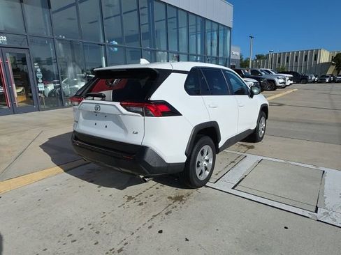 Used 2023 Toyota RAV4 LE image 4