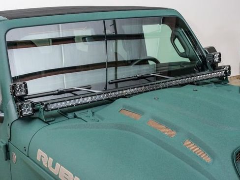 Used 2025 Jeep Wrangler Unlimited Rubicon w/ Technology Group image 36