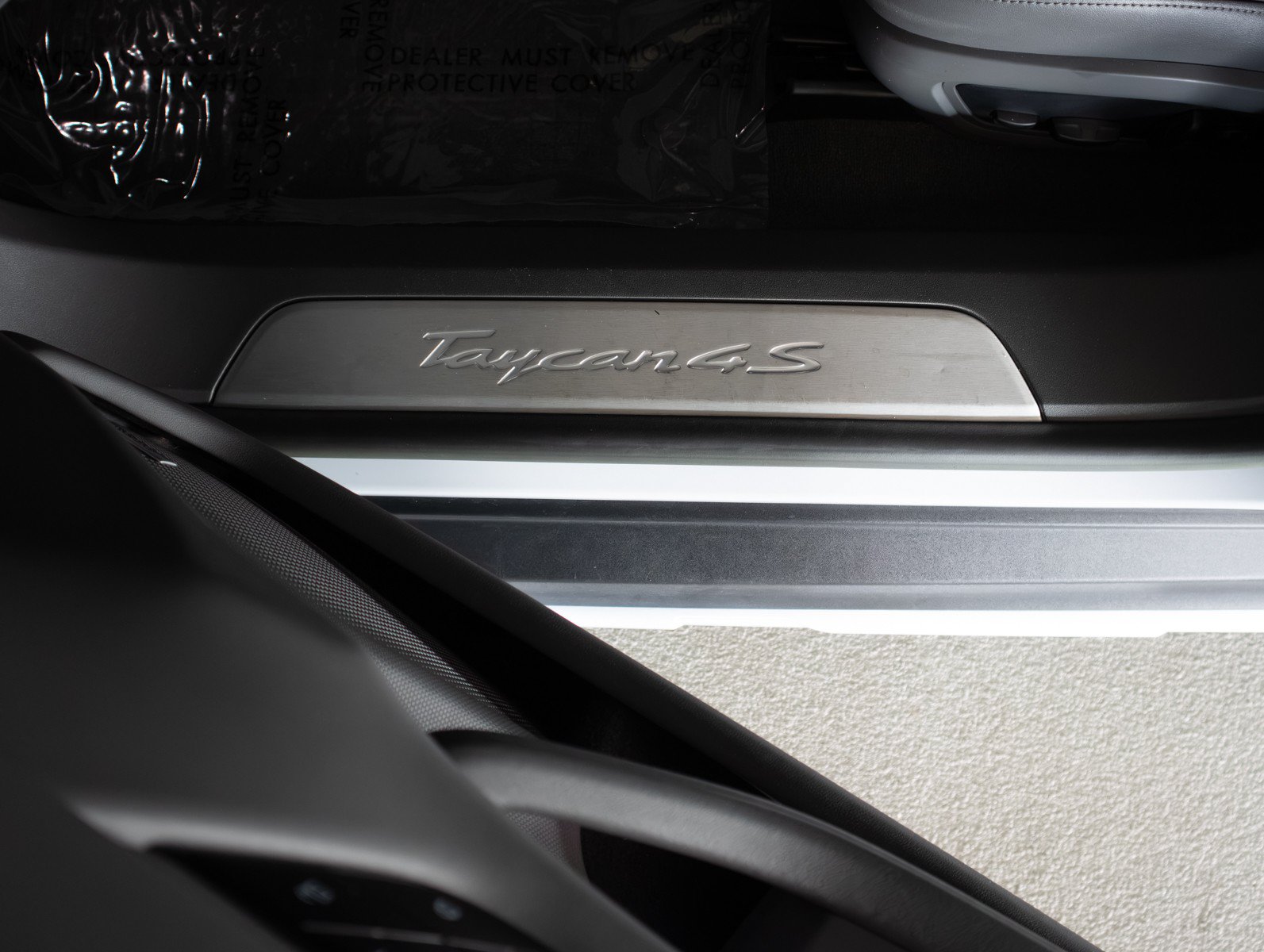 Certified 2023 Porsche Taycan 4S AWD/4WD image 30