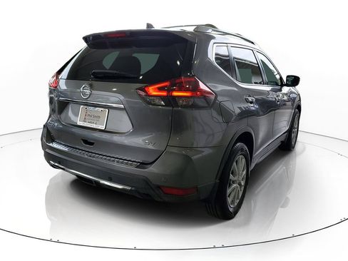 Used 2019 Nissan Rogue SV FWD image 6