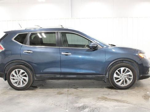 Used 2015 Nissan Rogue SL w/ SL Premium Package FWD image 11
