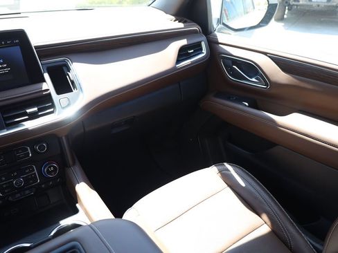 Used 2023 Chevrolet Tahoe High Country AWD/4WD image 25