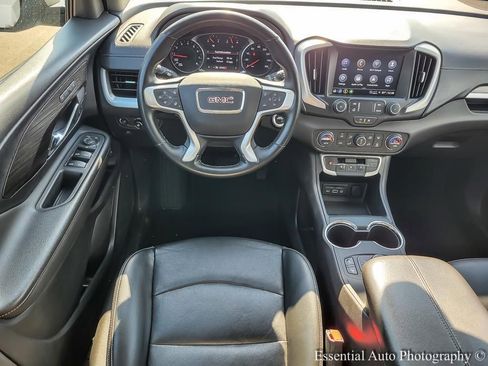 Used 2023 GMC Terrain SLT image 12