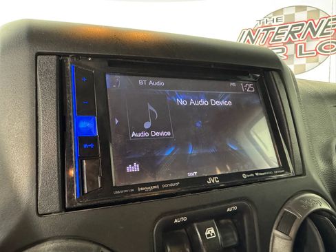 Used 2015 Jeep Wrangler Sport w/ Quick Order Package 24S image 17