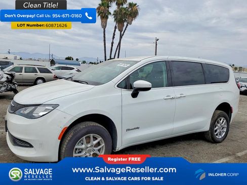 Used 2023 Chrysler Voyager LX FWD image 1