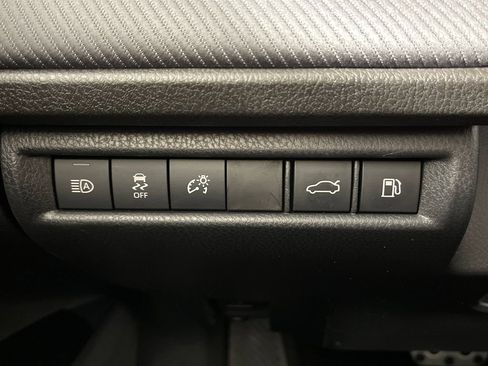 Used 2026 Toyota Camry SE FWD image 28
