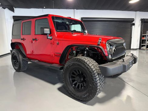 Used 2016 Jeep Wrangler Unlimited Sport w/ Quick Order Package 24S AWD/4WD image 3