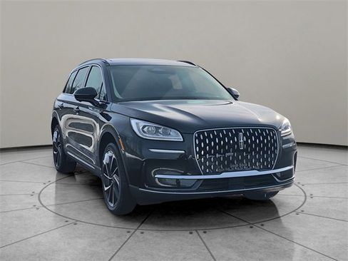 Certified 2025 Lincoln Corsair Reserve w/ Equipment Group 202A image 14