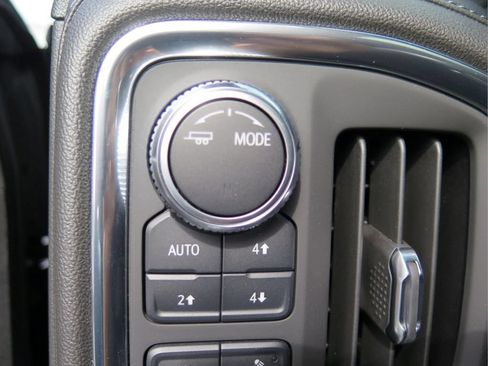 Used 2022 GMC Sierra 2500 Denali w/ Denali Ultimate Package AWD/4WD image 12