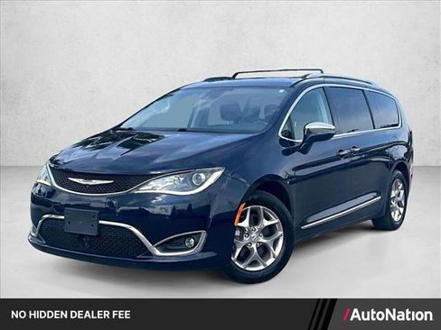 Used 2018 Chrysler Pacifica Limited w/ Advanced Safetytec Group FWD image 1