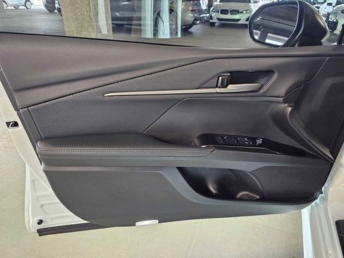 Used 2025 Toyota Camry XSE w/ Premium Plus Package image 25