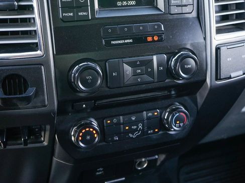 Used 2017 Ford F550 2WD Regular Cab Super Duty image 34