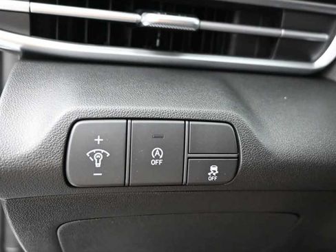 New 2026 Hyundai Elantra SE FWD image 22