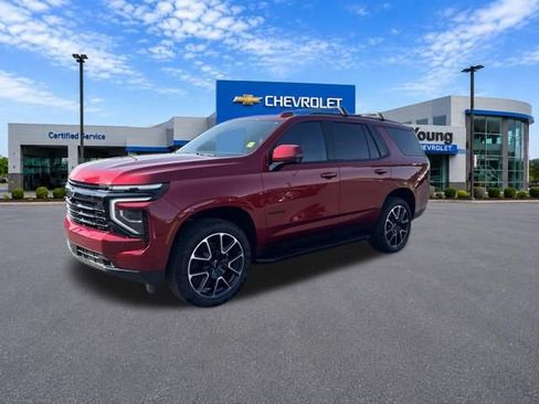 Used 2025 Chevrolet Tahoe RST w/ Comfort Package AWD/4WD image 3