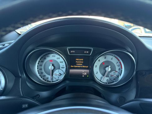 Used 2014 Mercedes-Benz CLA 250 image 16