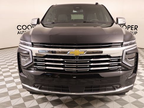 Used 2025 Chevrolet Tahoe Premier AWD/4WD image 11