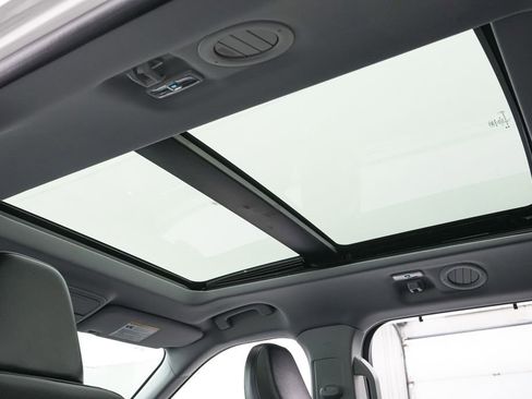 Certified 2023 Ford Explorer Limited w/ Equipment Group 301A image 21