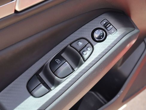 Used 2022 Nissan Altima 2.5 SV AWD/4WD image 20