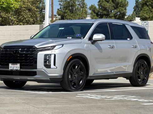 Used 2025 Hyundai Palisade SEL FWD image 10