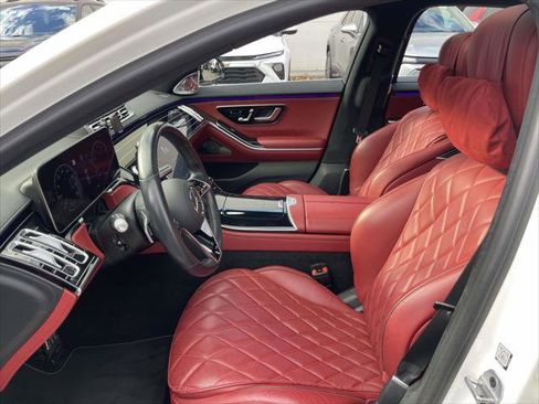 Used 2022 Mercedes-Benz S 500 4MATIC w/ AMG Line Package image 12