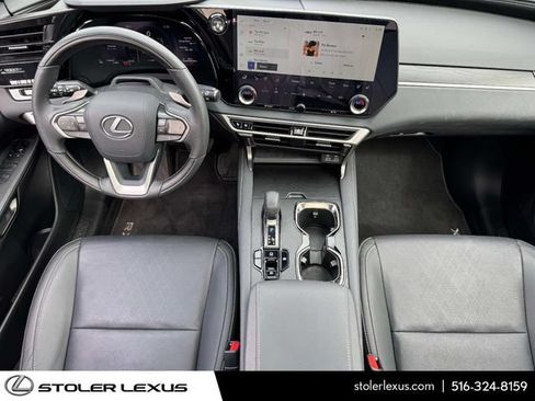 Used 2025 Lexus RX 350 w/ Convenience Package AWD/4WD image 19